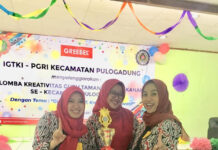 Ibu Guru Juara 1 Dalam Lomba Kreatifitas Guru TK – Sekolah Islam Tugasku