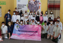 Kelas 8 Berbagi Takjil