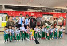 Outing KB; Serunya Naik LRT Jakarta