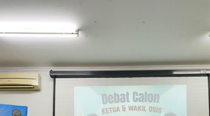Debat Kandidat OSIS SMP Islam Tugasku 2025/2026