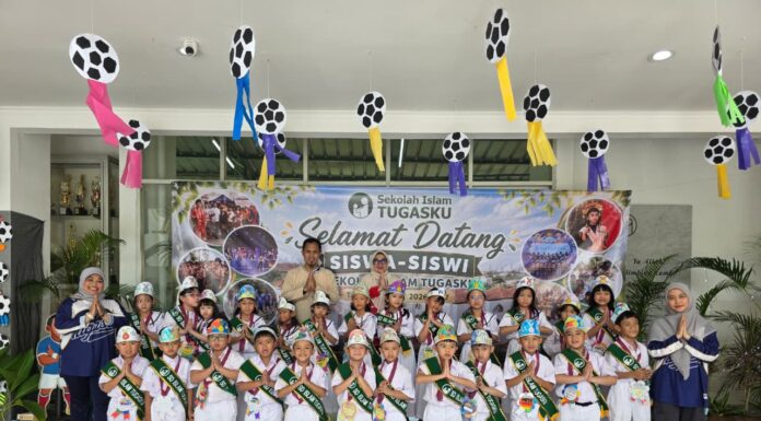 Sambut Siswa Baru dengan Semangat dan Tawa