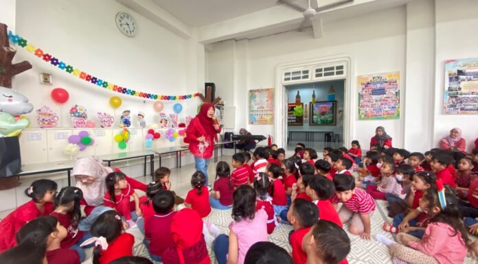 Serunya Pembukaan STEM Week TK Islam Tugasku: Menguak Keajaiban Sains Lewat “Science in Magic”!